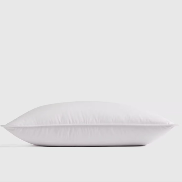 NWOT QUINCE Premium Down Alternative Pillow Medium/Firm 8970 - Picture 5 of 10